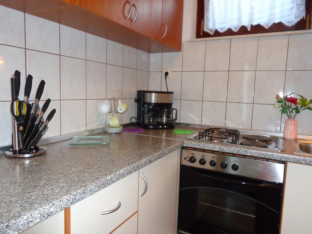 I & S Apartments Vodice Kültér fotó