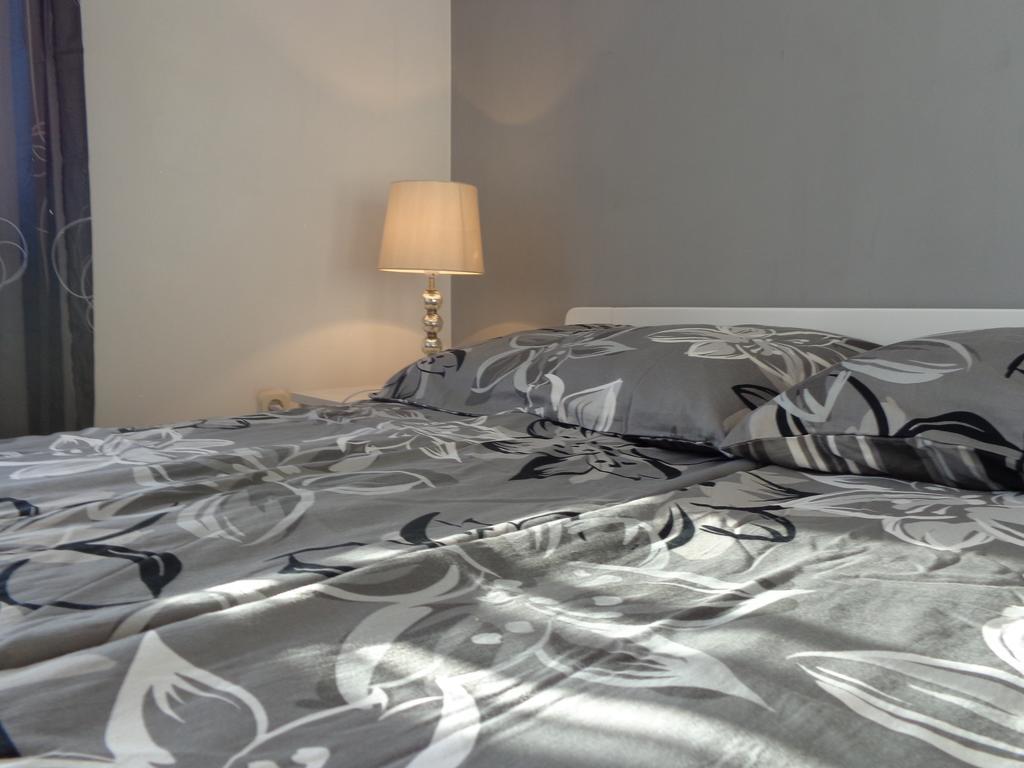 I & S Apartments Vodice Kültér fotó