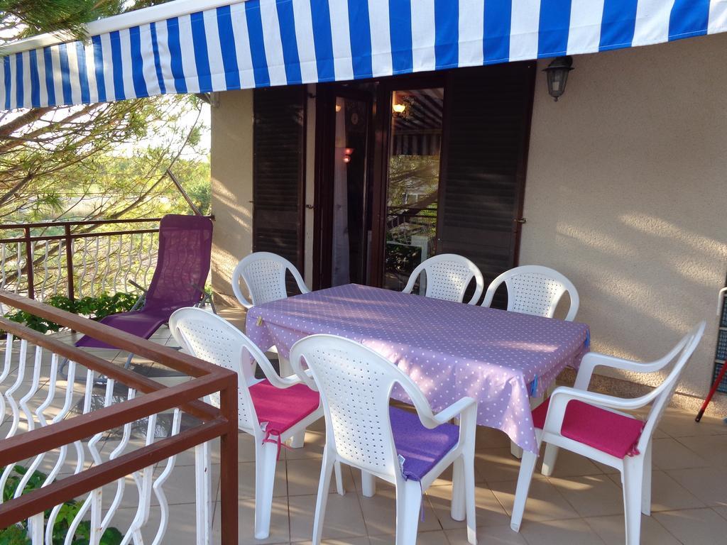 I & S Apartments Vodice Kültér fotó