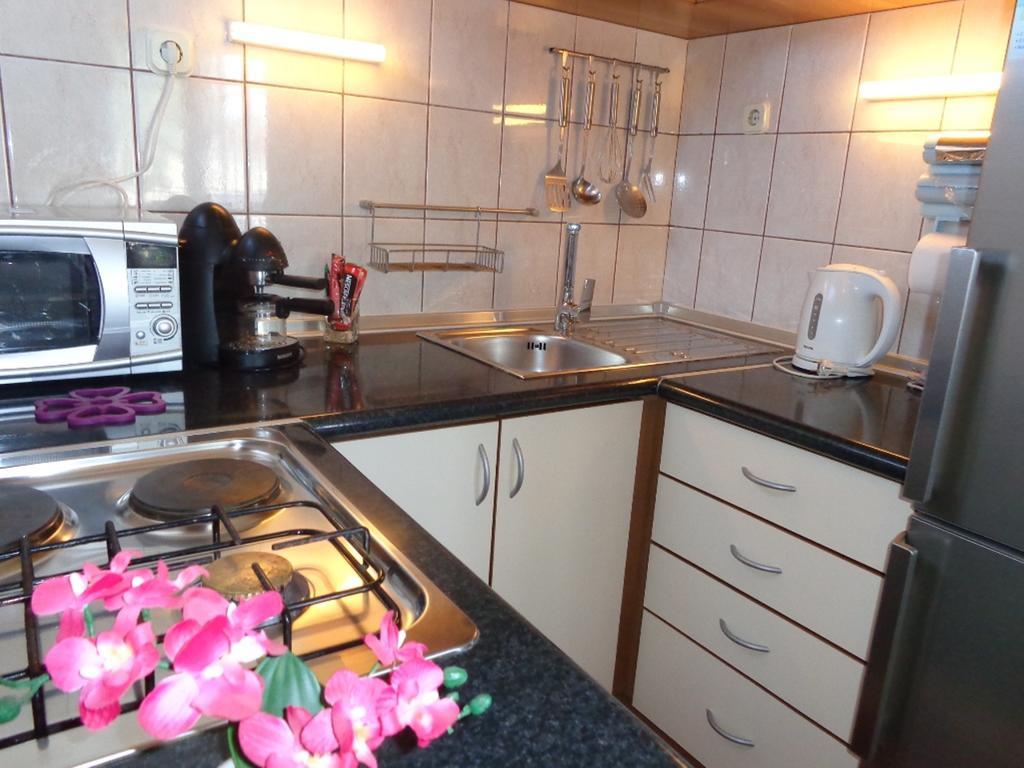 I & S Apartments Vodice Kültér fotó