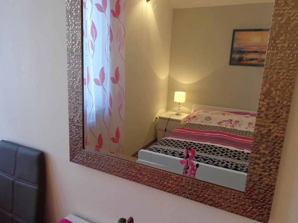I & S Apartments Vodice Kültér fotó