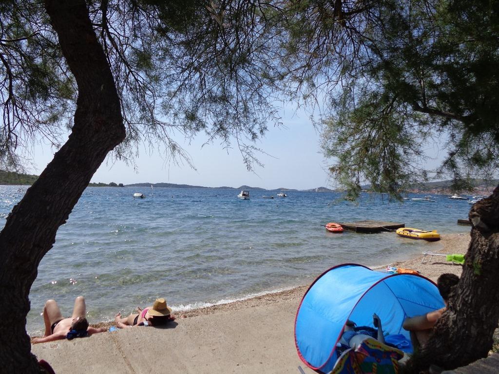 I & S Apartments Vodice Kültér fotó