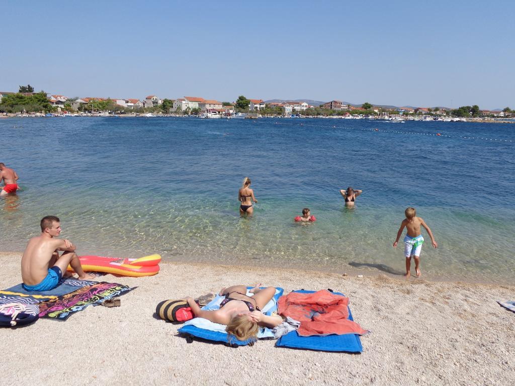 I & S Apartments Vodice Kültér fotó